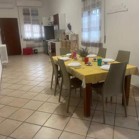 Roberta House Mediolan