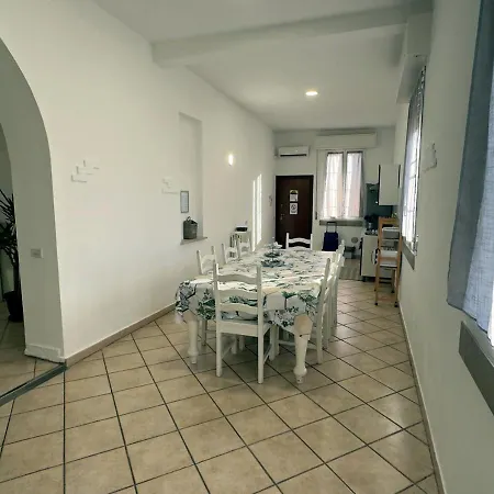 Roberta House Il Tuo Rifugio Per Concerti, Eventi E Fiere Διαμέρισμα *