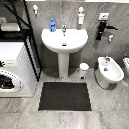 Roberta House Il Tuo Rifugio Per Concerti, Eventi E Fiere Μιλάνο