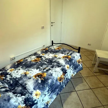 Roberta House Il Tuo Rifugio Per Concerti, Eventi E Fiere Διαμέρισμα