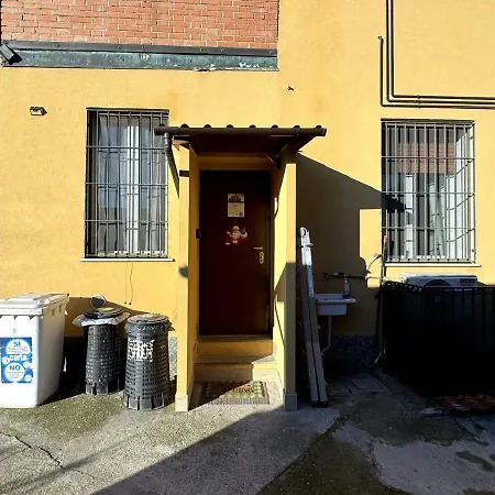 Roberta House Il Tuo Rifugio Per Concerti, Eventi E Fiere